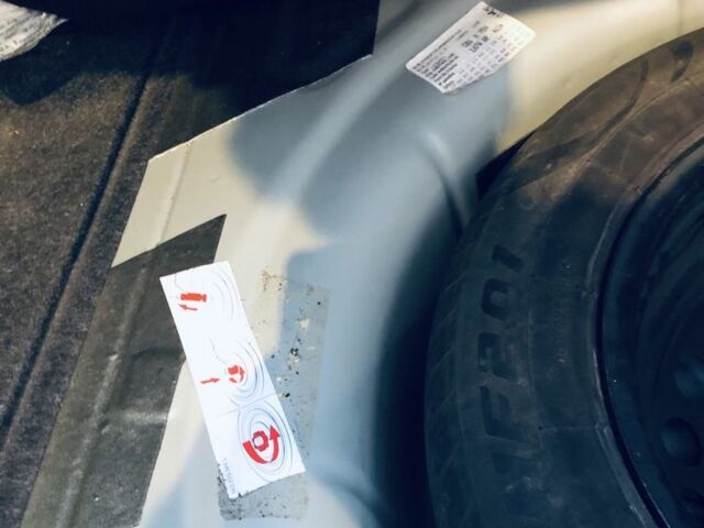 Сірий Фольксваген Джетта, об'ємом двигуна 2.5 л та пробігом 220 тис. км за 8450 $, фото 7 на Automoto.ua