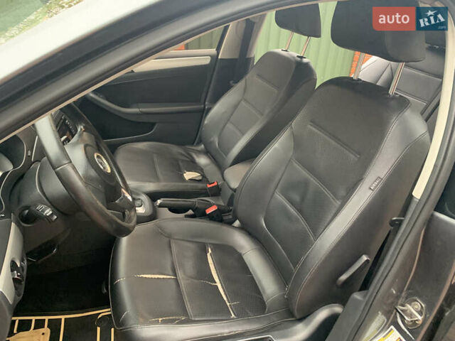 Сірий Фольксваген Джетта, об'ємом двигуна 2.5 л та пробігом 279 тис. км за 7200 $, фото 11 на Automoto.ua