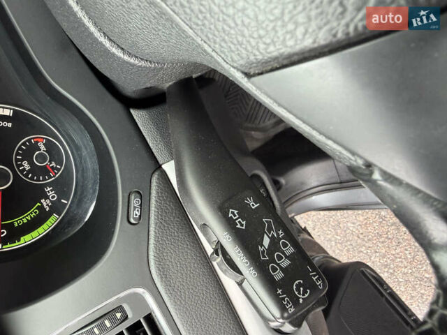 Серый Фольксваген Джетта, объемом двигателя 1.4 л и пробегом 225 тыс. км за 9200 $, фото 18 на Automoto.ua