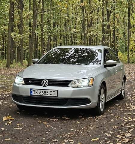 Серый Фольксваген Джетта, объемом двигателя 1.97 л и пробегом 265 тыс. км за 8900 $, фото 4 на Automoto.ua