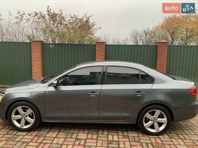 Сірий Фольксваген Джетта, об'ємом двигуна 2.5 л та пробігом 279 тис. км за 7200 $, фото 5 на Automoto.ua