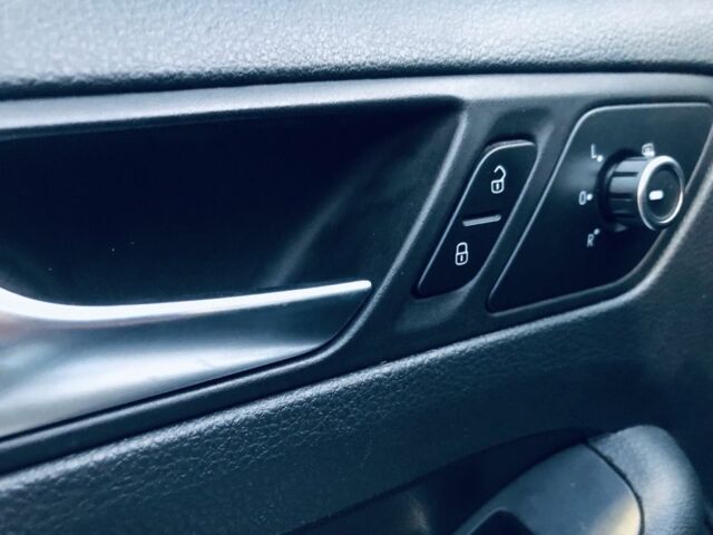 Сірий Фольксваген Джетта, об'ємом двигуна 2.5 л та пробігом 220 тис. км за 8450 $, фото 10 на Automoto.ua