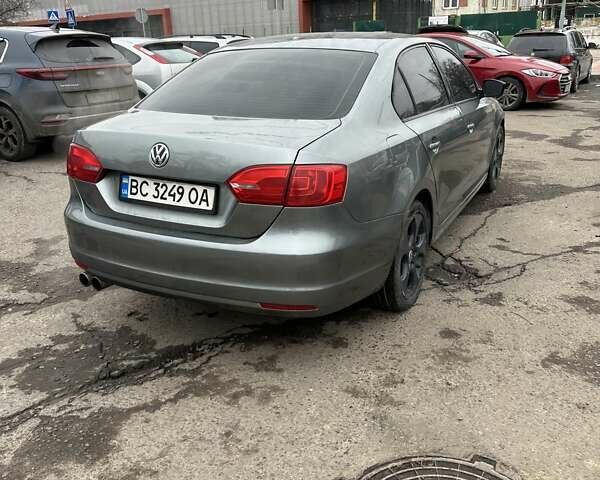 Серый Фольксваген Джетта, объемом двигателя 1.97 л и пробегом 267 тыс. км за 6299 $, фото 4 на Automoto.ua