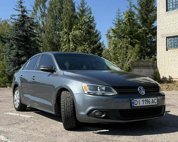 Сірий Фольксваген Джетта, об'ємом двигуна 2.48 л та пробігом 188 тис. км за 8699 $, фото 1 на Automoto.ua