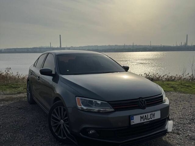 Сірий Фольксваген Джетта, об'ємом двигуна 2.5 л та пробігом 194 тис. км за 10200 $, фото 3 на Automoto.ua