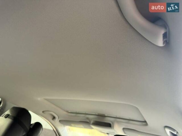 Серый Фольксваген Джетта, объемом двигателя 1.97 л и пробегом 145 тыс. км за 12000 $, фото 26 на Automoto.ua