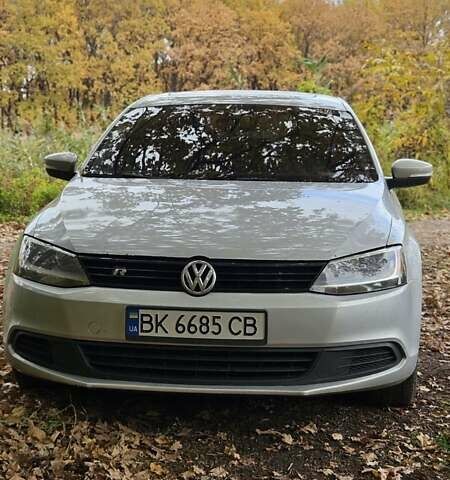 Серый Фольксваген Джетта, объемом двигателя 1.97 л и пробегом 265 тыс. км за 8900 $, фото 2 на Automoto.ua