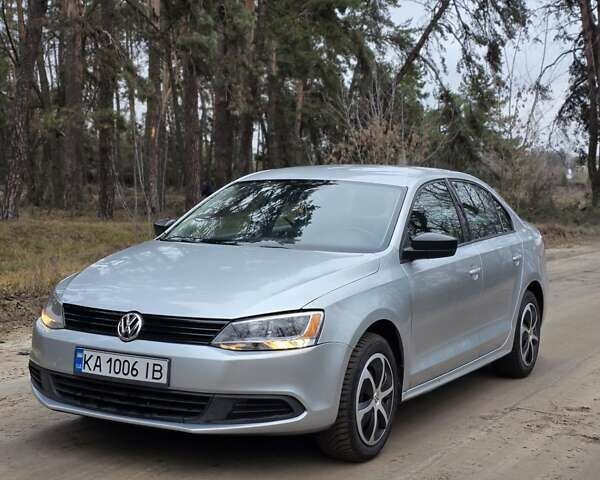 Серый Фольксваген Джетта, объемом двигателя 2 л и пробегом 130 тыс. км за 7700 $, фото 1 на Automoto.ua