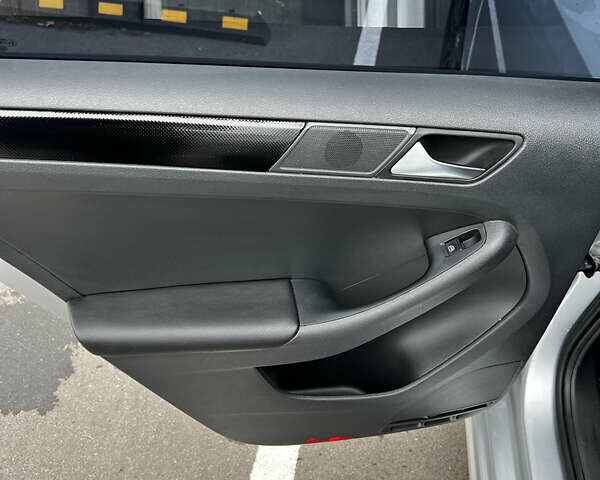 Серый Фольксваген Джетта, объемом двигателя 1.98 л и пробегом 260 тыс. км за 8200 $, фото 26 на Automoto.ua