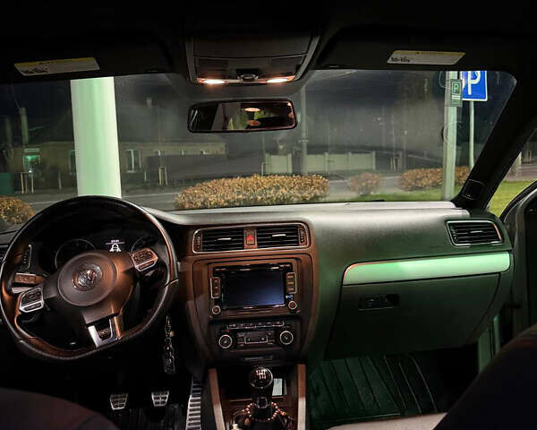 Серый Фольксваген Джетта, объемом двигателя 1.98 л и пробегом 169 тыс. км за 12400 $, фото 16 на Automoto.ua