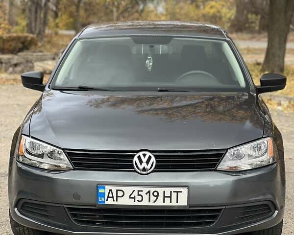 Сірий Фольксваген Джетта, об'ємом двигуна 2 л та пробігом 142 тис. км за 8000 $, фото 2 на Automoto.ua
