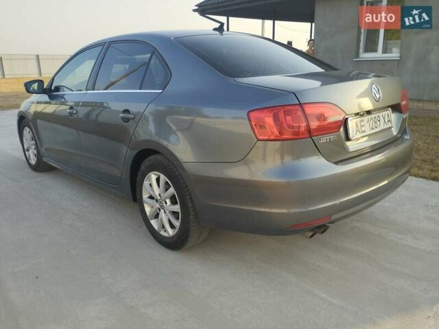 Сірий Фольксваген Джетта, об'ємом двигуна 2.48 л та пробігом 279 тис. км за 7500 $, фото 15 на Automoto.ua
