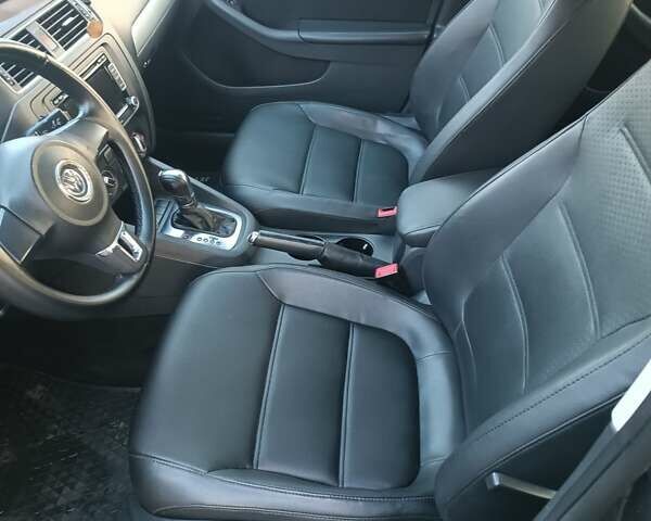 Сірий Фольксваген Джетта, об'ємом двигуна 2.5 л та пробігом 279 тис. км за 7800 $, фото 11 на Automoto.ua