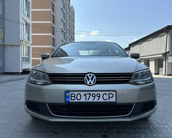 Сірий Фольксваген Джетта, об'ємом двигуна 2.5 л та пробігом 208 тис. км за 9300 $, фото 1 на Automoto.ua