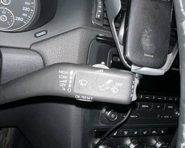 Серый Фольксваген Джетта, объемом двигателя 1.97 л и пробегом 187 тыс. км за 9900 $, фото 23 на Automoto.ua