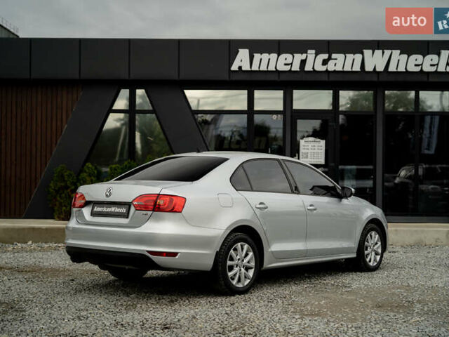 Серый Фольксваген Джетта, объемом двигателя 1.39 л и пробегом 122 тыс. км за 9900 $, фото 4 на Automoto.ua