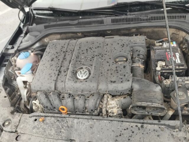 Серый Фольксваген Джетта, объемом двигателя 2.5 л и пробегом 290 тыс. км за 7600 $, фото 19 на Automoto.ua