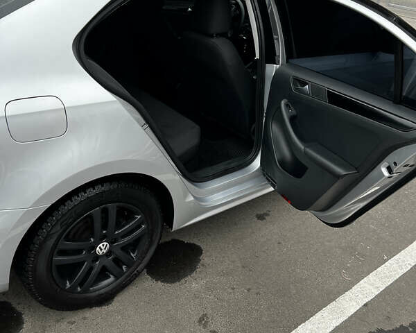 Серый Фольксваген Джетта, объемом двигателя 1.98 л и пробегом 260 тыс. км за 8200 $, фото 18 на Automoto.ua