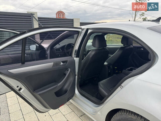 Серый Фольксваген Джетта, объемом двигателя 1.98 л и пробегом 295 тыс. км за 8000 $, фото 12 на Automoto.ua