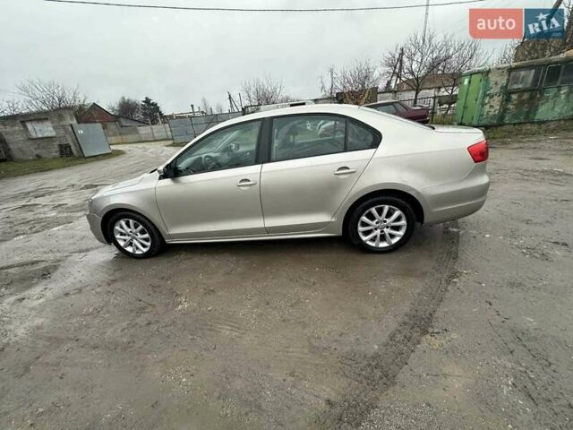 Сірий Фольксваген Джетта, об'ємом двигуна 2.5 л та пробігом 245 тис. км за 8800 $, фото 1 на Automoto.ua