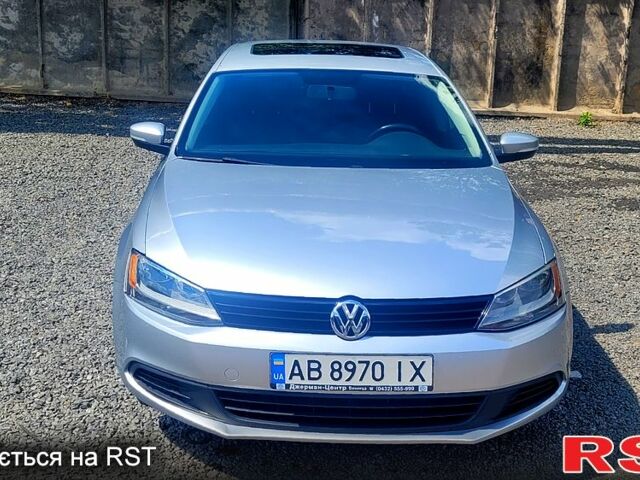 Серый Фольксваген Джетта, объемом двигателя 2.5 л и пробегом 210 тыс. км за 7700 $, фото 6 на Automoto.ua