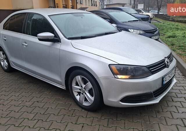 Сірий Фольксваген Джетта, об'ємом двигуна 2.5 л та пробігом 312 тис. км за 7700 $, фото 4 на Automoto.ua