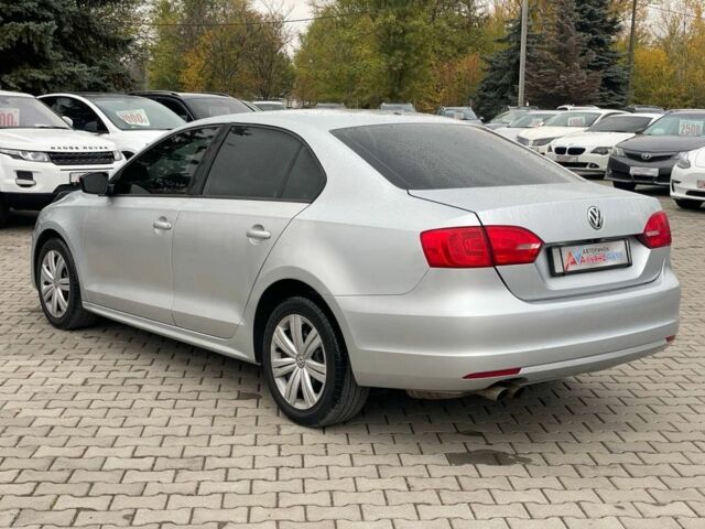 Фольксваген Джетта 2012 в Кривом Роге на Automoto.ua Серый Фольксваген Джетта, объемом двигателя 2 л и пробегом 153 тыс. км за 7700 $, фото 4 на Automoto.ua