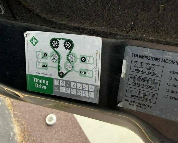 Серый Фольксваген Джетта, объемом двигателя 1.97 л и пробегом 145 тыс. км за 12000 $, фото 6 на Automoto.ua