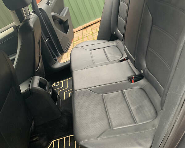 Сірий Фольксваген Джетта, об'ємом двигуна 2.5 л та пробігом 279 тис. км за 7200 $, фото 7 на Automoto.ua