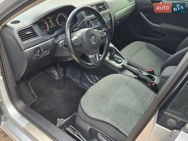 Серый Фольксваген Джетта, объемом двигателя 1.4 л и пробегом 154 тыс. км за 7600 $, фото 11 на Automoto.ua