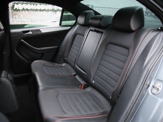 Серый Фольксваген Джетта, объемом двигателя 2 л и пробегом 139 тыс. км за 1220 $, фото 7 на Automoto.ua