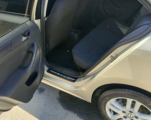 Сірий Фольксваген Джетта, об'ємом двигуна 1.98 л та пробігом 180 тис. км за 7700 $, фото 12 на Automoto.ua