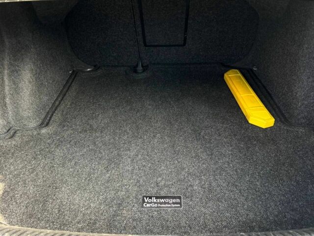 Сірий Фольксваген Джетта, об'ємом двигуна 2 л та пробігом 175 тис. км за 9999 $, фото 20 на Automoto.ua