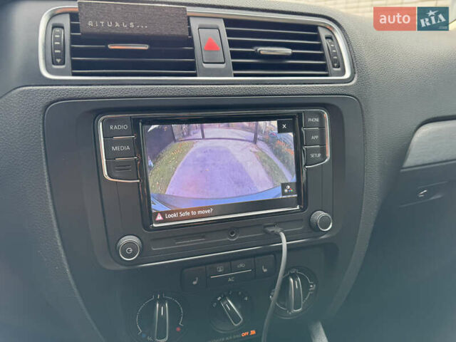 Серый Фольксваген Джетта, объемом двигателя 2.5 л и пробегом 215 тыс. км за 8500 $, фото 12 на Automoto.ua