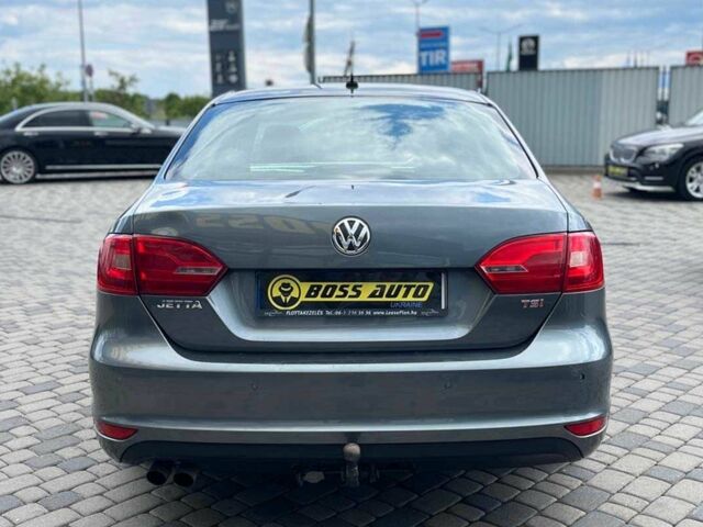 Серый Фольксваген Джетта, объемом двигателя 1.4 л и пробегом 290 тыс. км за 8990 $, фото 5 на Automoto.ua