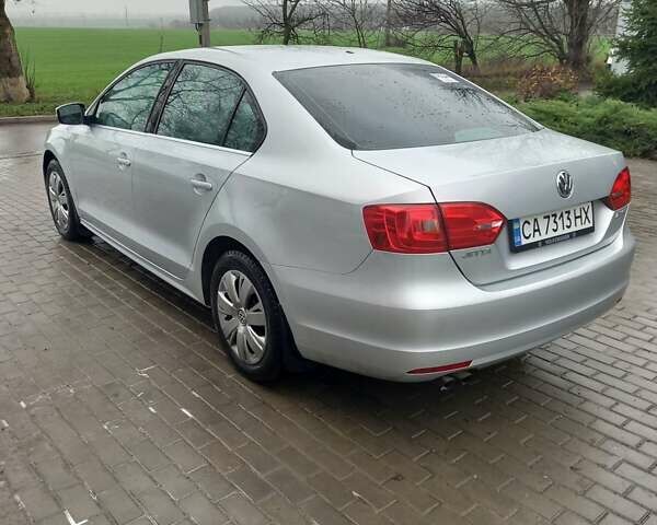 Серый Фольксваген Джетта, объемом двигателя 2.5 л и пробегом 210 тыс. км за 7600 $, фото 3 на Automoto.ua