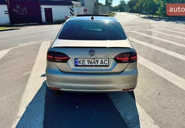 Серый Фольксваген Джетта, объемом двигателя 2.48 л и пробегом 150 тыс. км за 8800 $, фото 6 на Automoto.ua