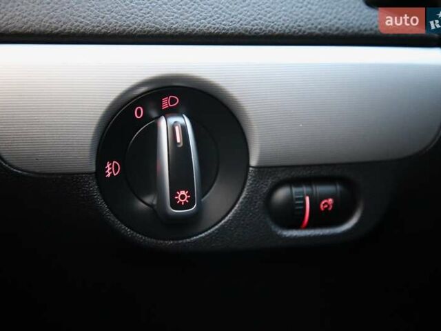 Серый Фольксваген Джетта, объемом двигателя 1.98 л и пробегом 215 тыс. км за 12200 $, фото 22 на Automoto.ua