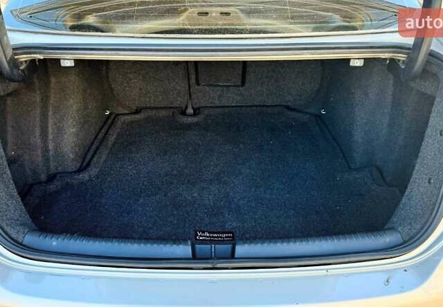 Серый Фольксваген Джетта, объемом двигателя 2.48 л и пробегом 150 тыс. км за 8800 $, фото 8 на Automoto.ua