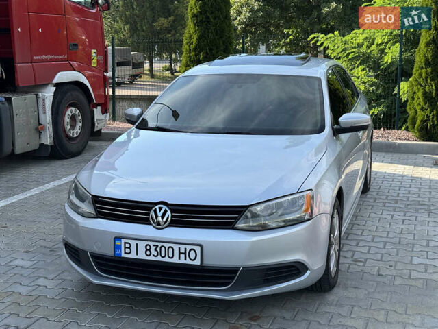 Сірий Фольксваген Джетта, об'ємом двигуна 2.5 л та пробігом 132 тис. км за 9200 $, фото 2 на Automoto.ua