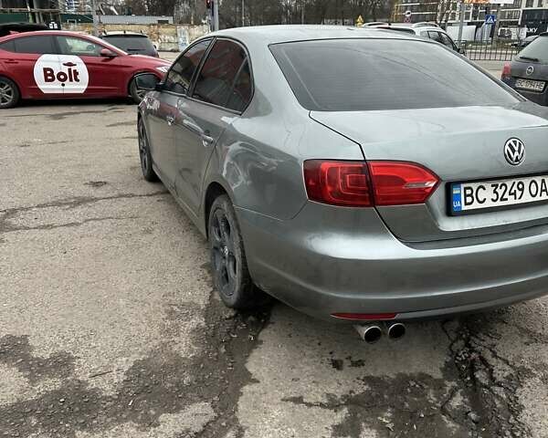 Серый Фольксваген Джетта, объемом двигателя 1.97 л и пробегом 267 тыс. км за 6299 $, фото 3 на Automoto.ua