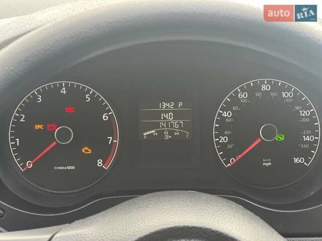 Сірий Фольксваген Джетта, об'ємом двигуна 2 л та пробігом 142 тис. км за 8000 $, фото 16 на Automoto.ua