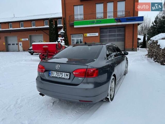 Сірий Фольксваген Джетта, об'ємом двигуна 2 л та пробігом 165 тис. км за 8000 $, фото 9 на Automoto.ua