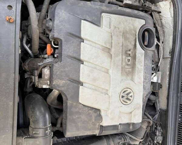 Серый Фольксваген Джетта, объемом двигателя 1.97 л и пробегом 145 тыс. км за 12000 $, фото 25 на Automoto.ua