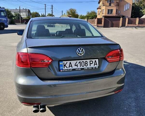 Сірий Фольксваген Джетта, об'ємом двигуна 2.48 л та пробігом 207 тис. км за 7993 $, фото 4 на Automoto.ua