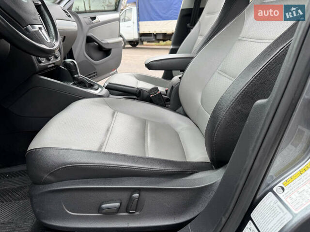 Серый Фольксваген Джетта, объемом двигателя 1.4 л и пробегом 225 тыс. км за 9200 $, фото 16 на Automoto.ua