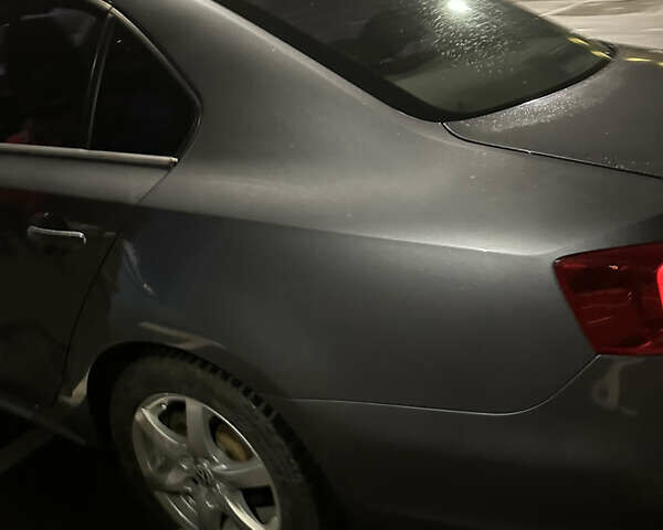 Серый Фольксваген Джетта, объемом двигателя 1.97 л и пробегом 187 тыс. км за 9900 $, фото 14 на Automoto.ua