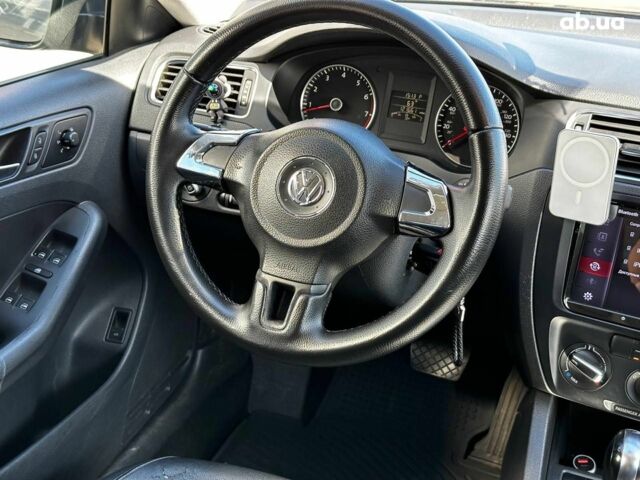 Серый Фольксваген Джетта, объемом двигателя 2.5 л и пробегом 194 тыс. км за 8490 $, фото 15 на Automoto.ua