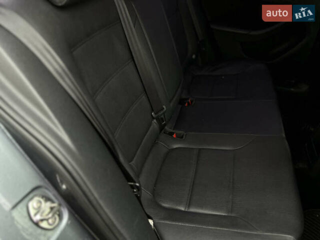 Серый Фольксваген Джетта, объемом двигателя 2.48 л и пробегом 226 тыс. км за 8700 $, фото 16 на Automoto.ua