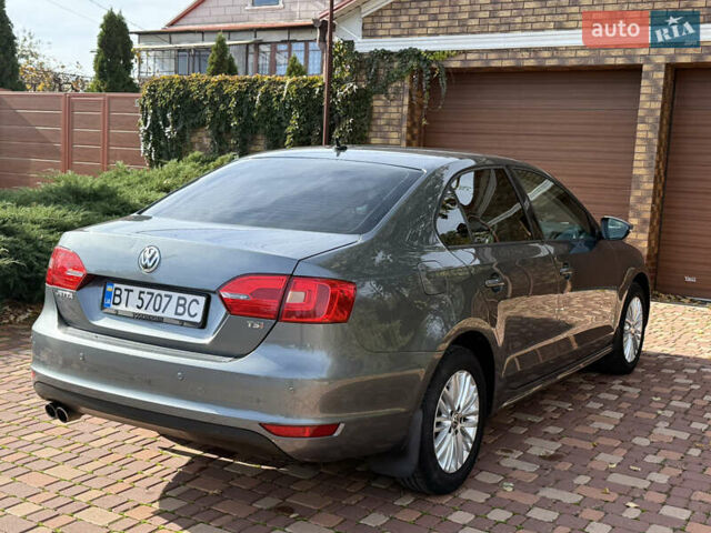 Фольксваген Джетта 2012 в Одессе на Automoto.ua Серый Фольксваген Джетта, объемом двигателя 1.4 л и пробегом 189 тыс. км за 8800 $, фото 13 на Automoto.ua